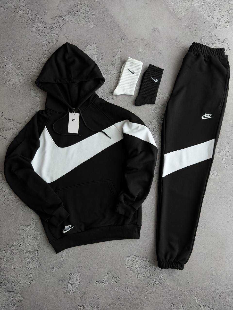Чоловічий спортивний костюм Nike: худі-штани