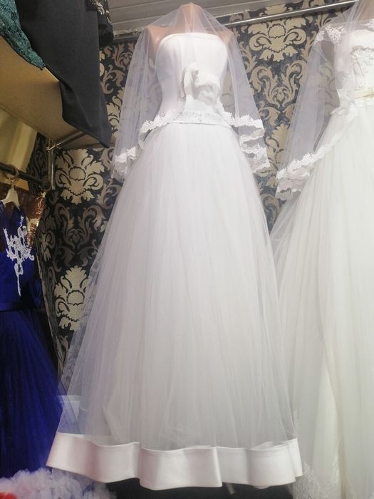 Свадебное платье