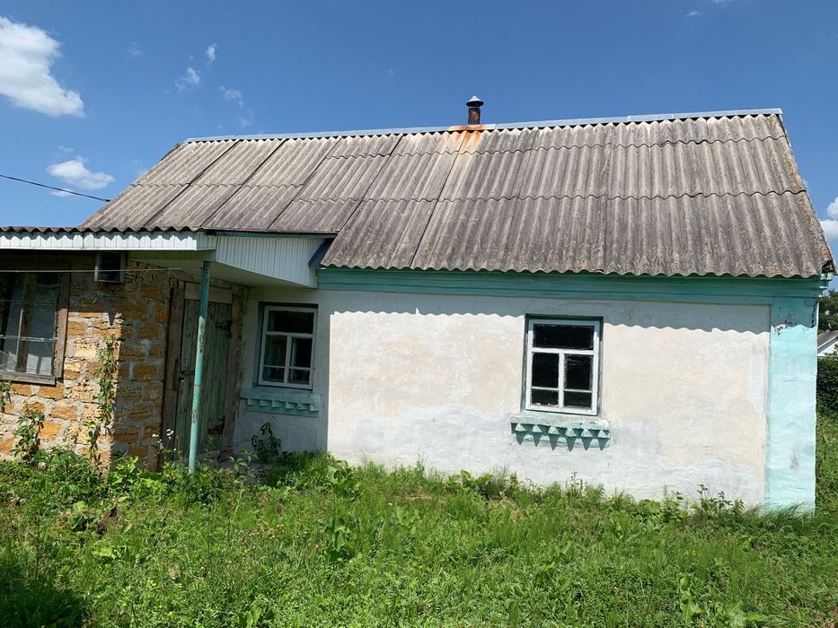 Продам хату в затишному селищі