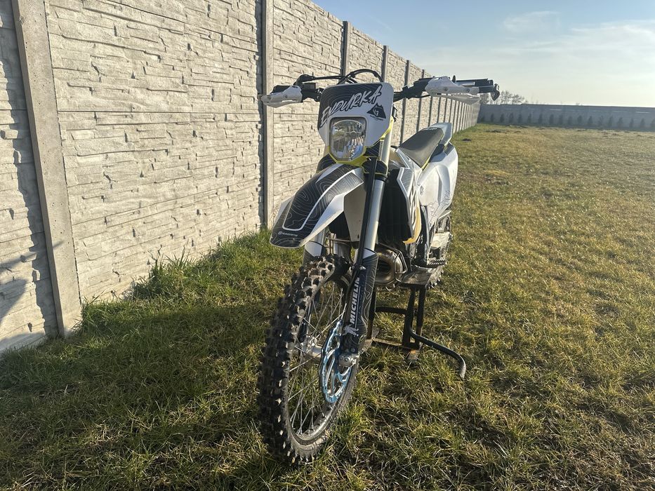Husqvarna te 150 exc TBI obnizona hard enduro jak nowy motocykl enduro