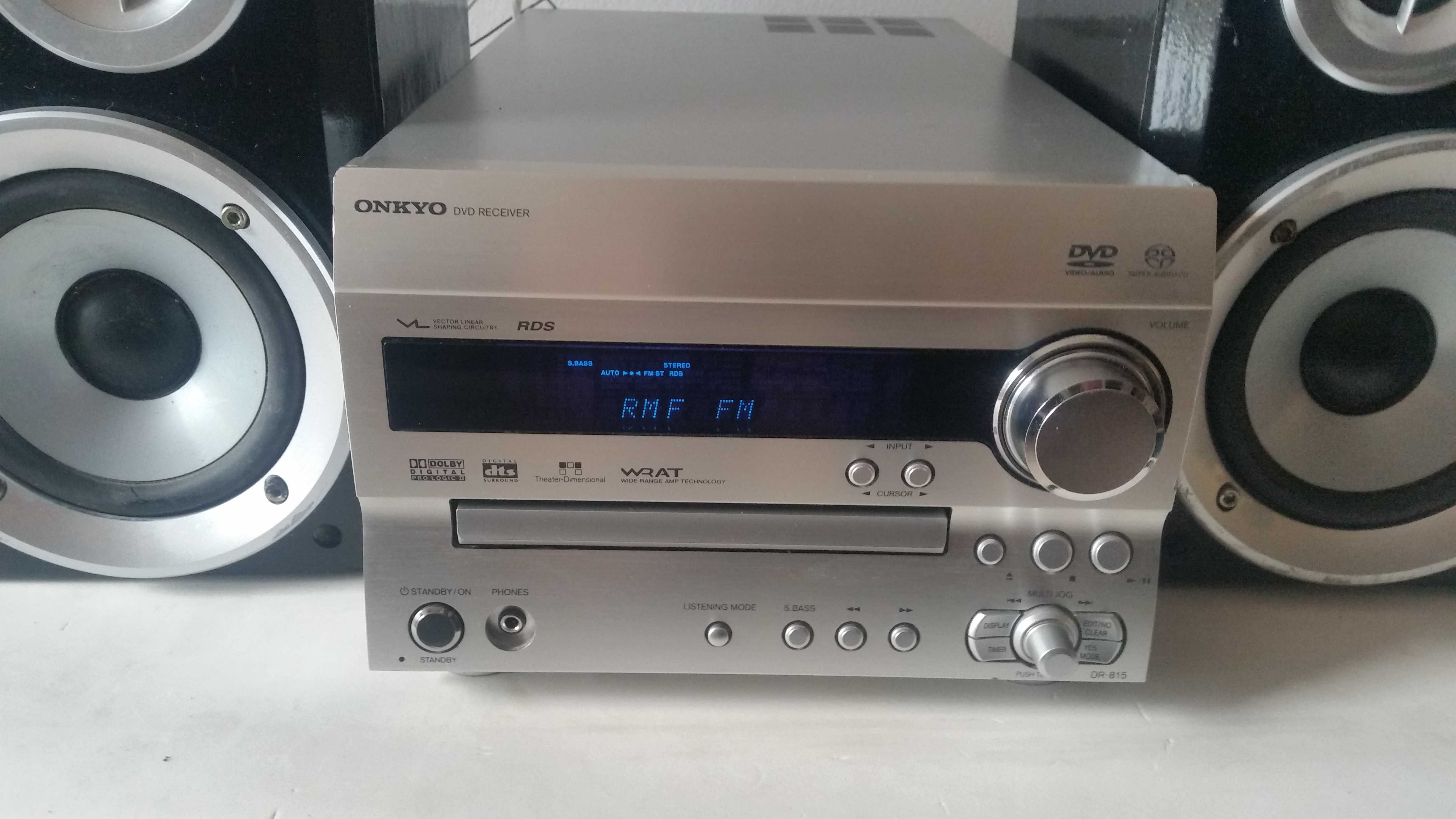 Kino domowe Onkyo dr815