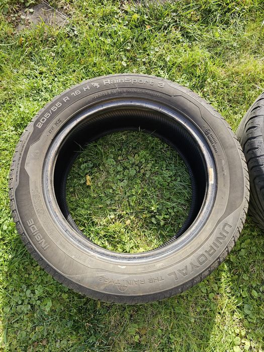 2 sztuki - 205/55 R16 - UNIROYAL- lato - jako uszkodzone