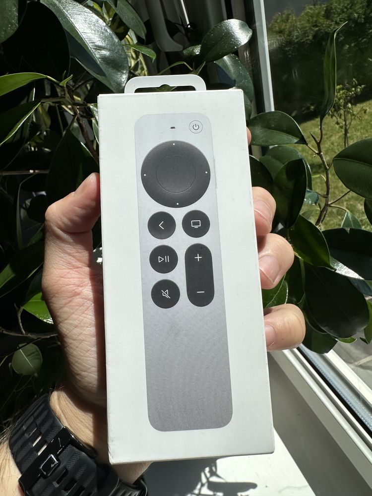 Pilot - Apple TV Siri Remote (USB-C) (3rd generation)