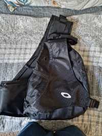 Sling bag oakley