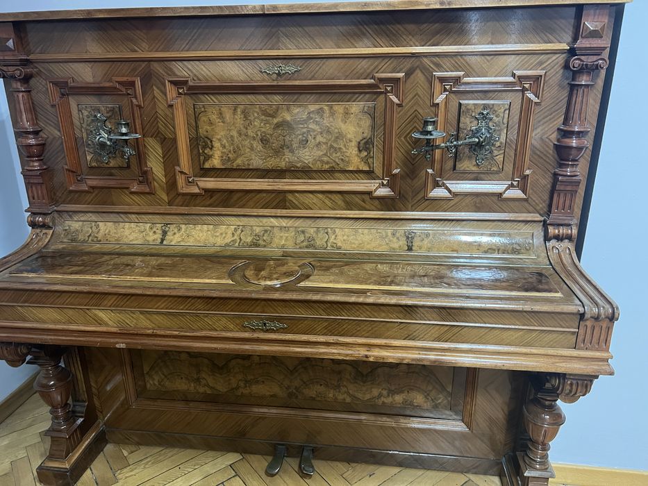 Zabytkowe pianino