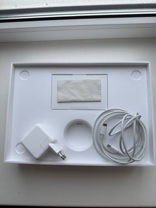 Макбук  Air 13 M1 2020 100% новий оригінальний макбук