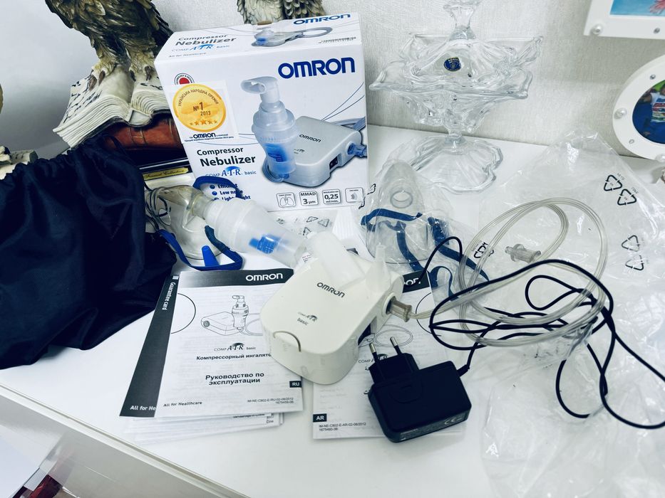 Продам нібулайзер  інгалятор компресорний від фірми Omron