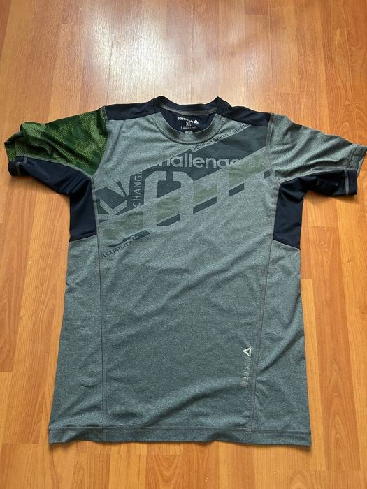 Компресійна футболка Reebok оригінал, розмір XL, чудовий стан