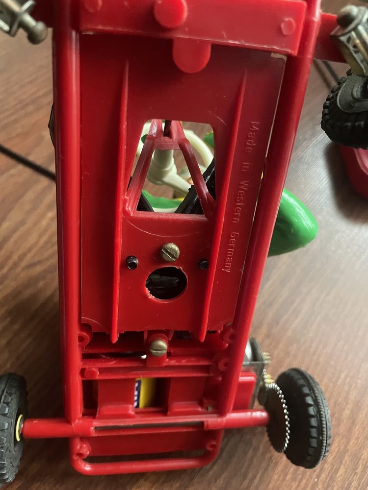 Stara zabawka HUKI gokart sterowany CZZ DDR PRL pudełko