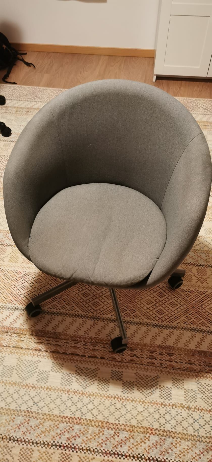 Cadeira de escritório IKEA cinzenta - SKRUVSTA - Bom estado