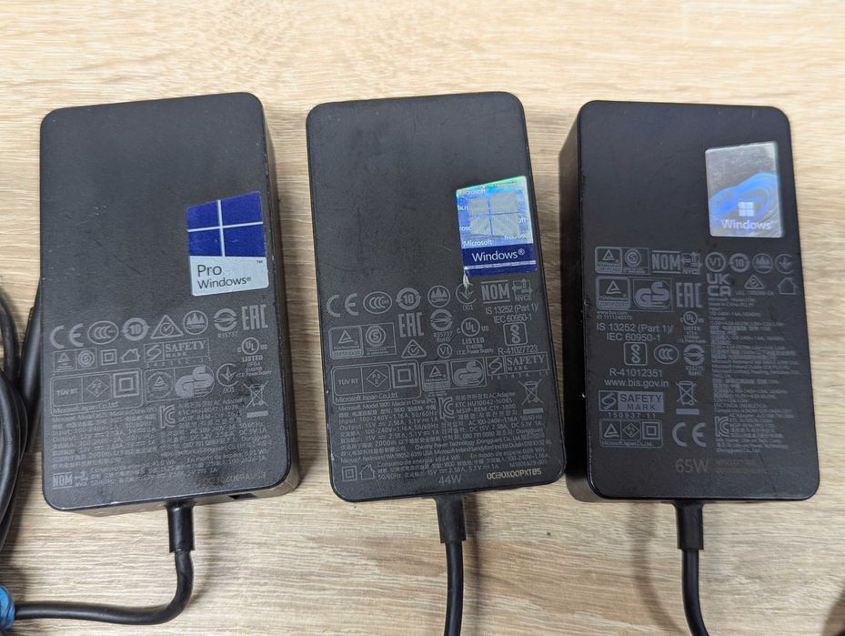 Блок живлення Microsoft surface 12в 44W,41W