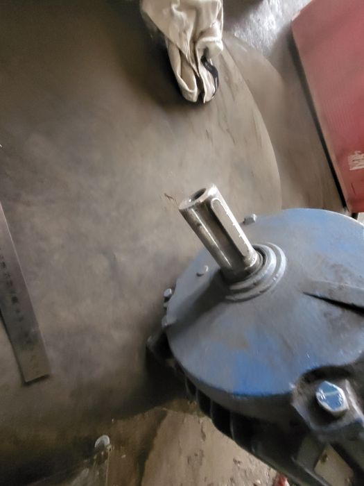 Sprzedam silnik elektryczny w