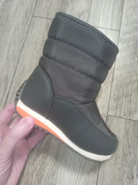 Зимове взуття сапожки термодутики