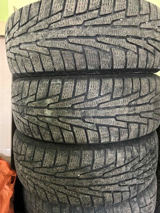 Зимова резина комплект Nokian 225/60 R17