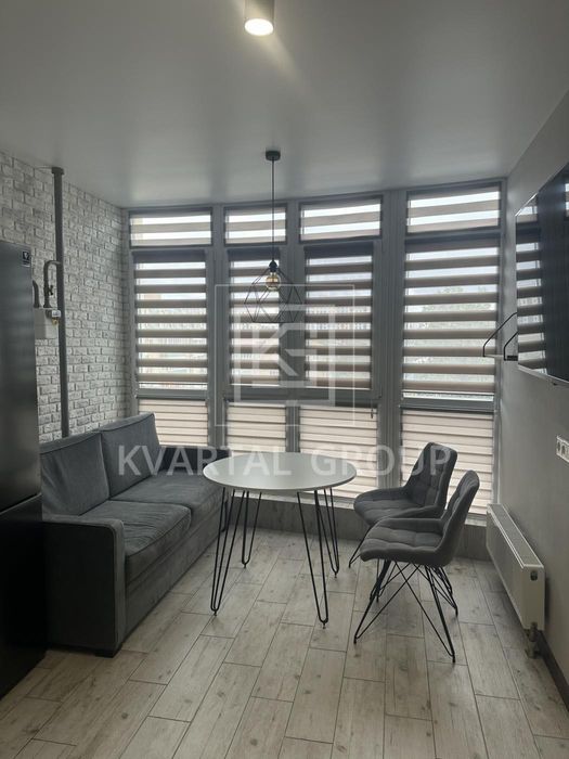 Продаж квартири з новим ремонтом, яка розташована серед 2-х парків.Газ