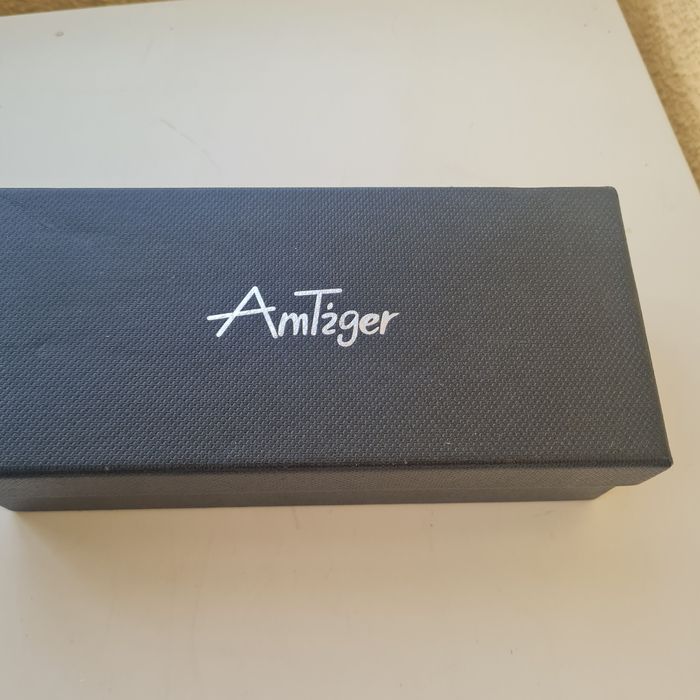 Óculos de sol de cor bordeux