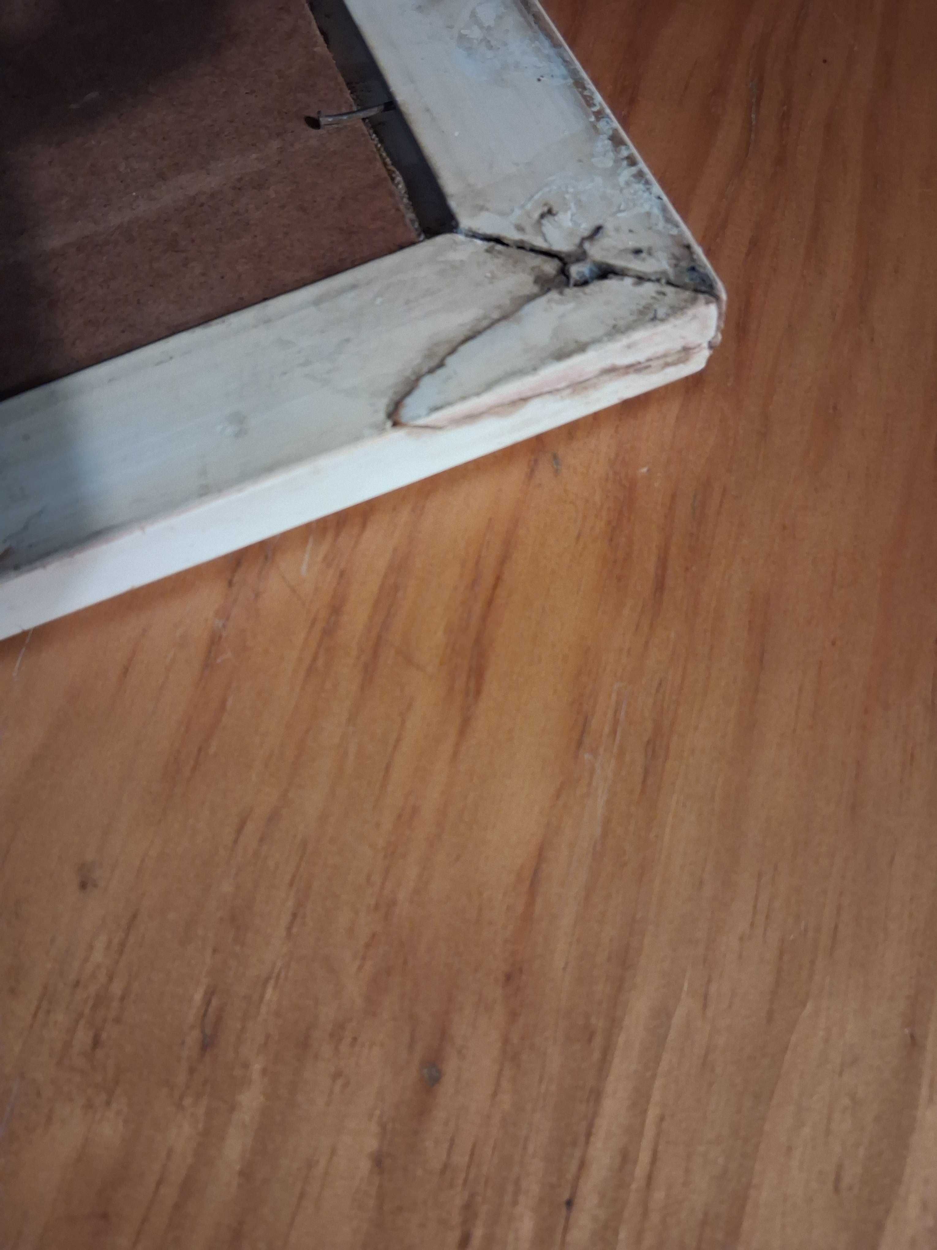 Quadro antigo, com moldura pintado à mão
