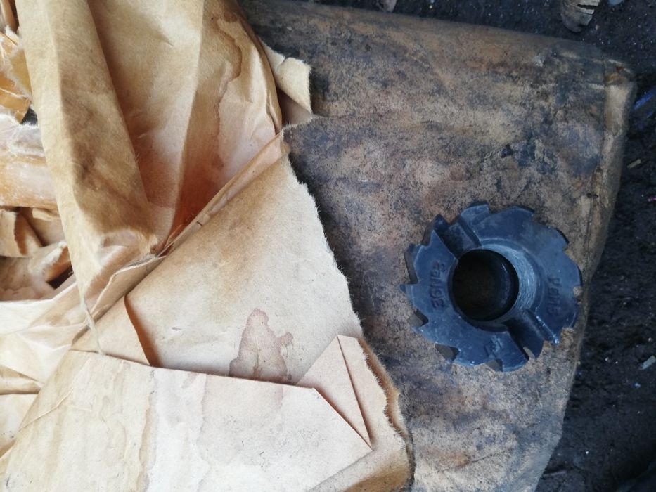 Продам фрези до ток. Станка