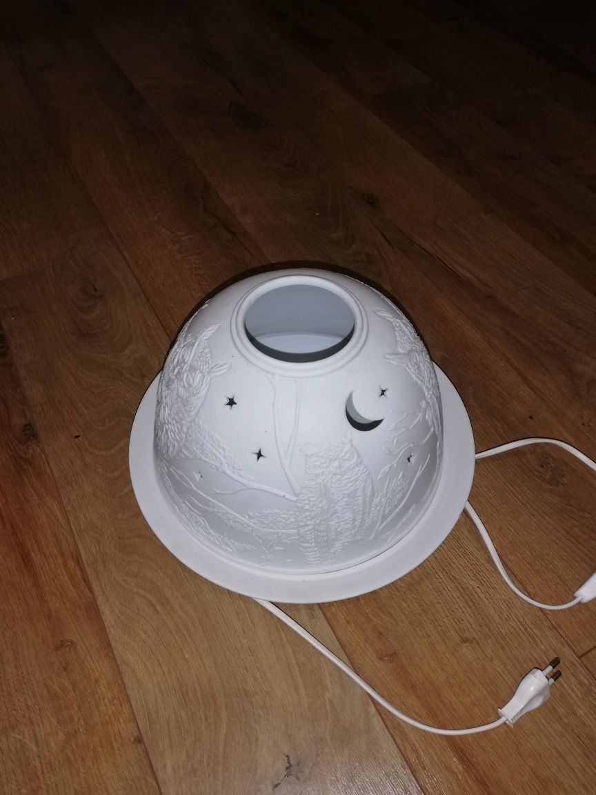 Duża lampa na stolik