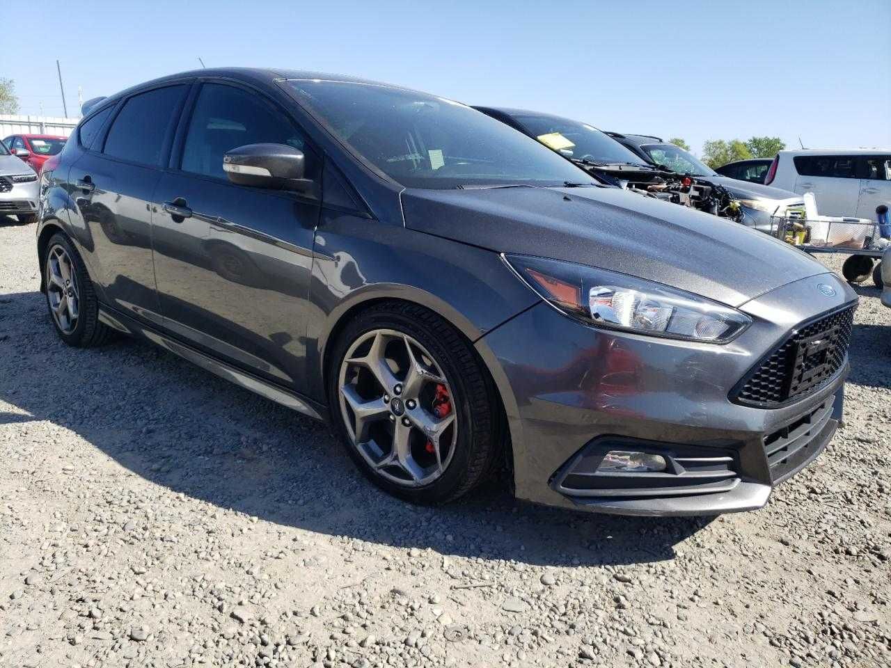 2018 Ford Focus ST