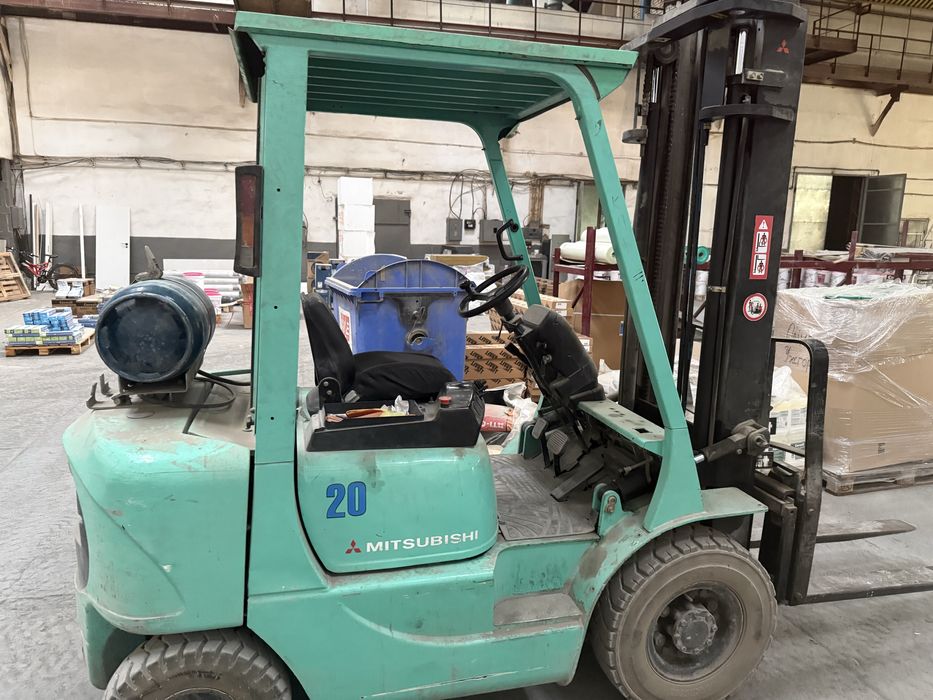 Вилковий навантажувач Mitsubishi fg20 2002р
