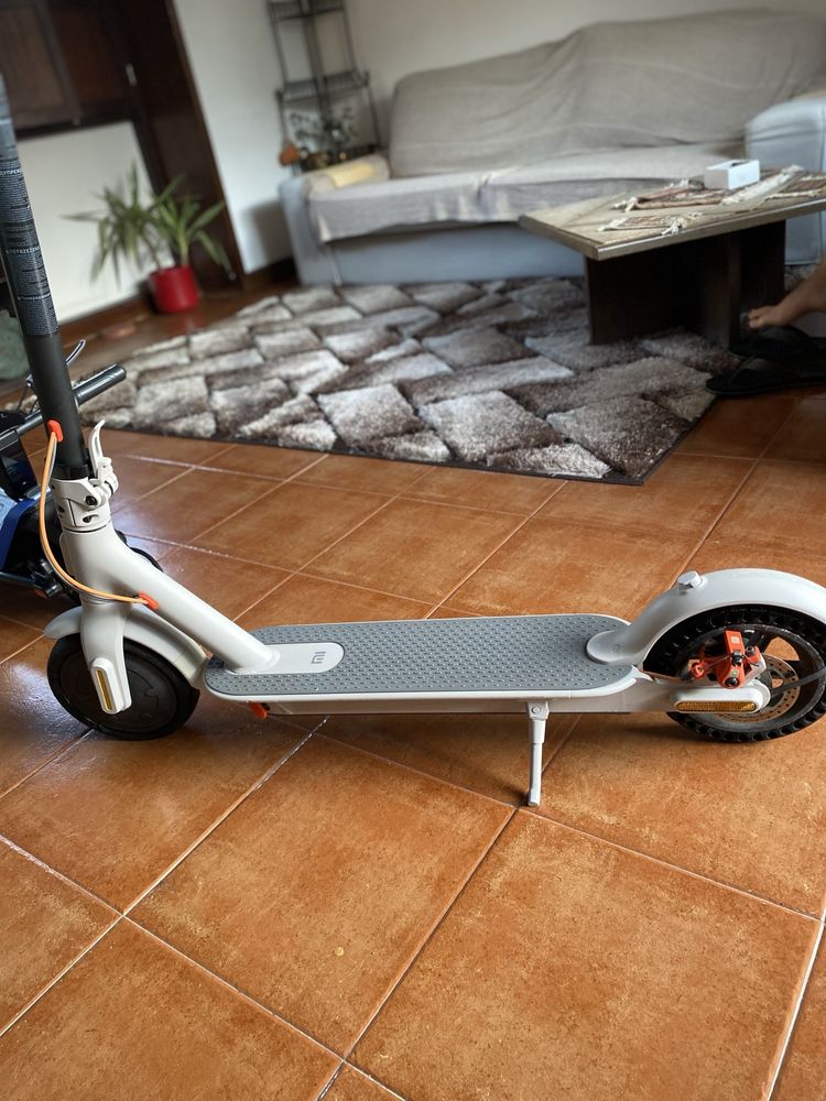 Xiaomi Mi Scooter 3 p