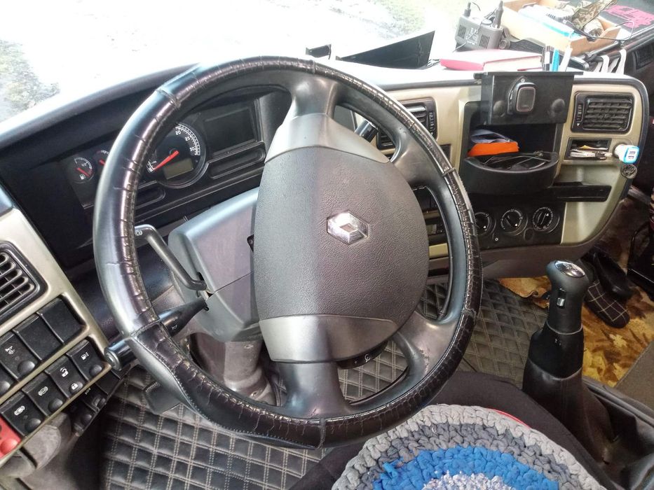 Продам Renault Magnym