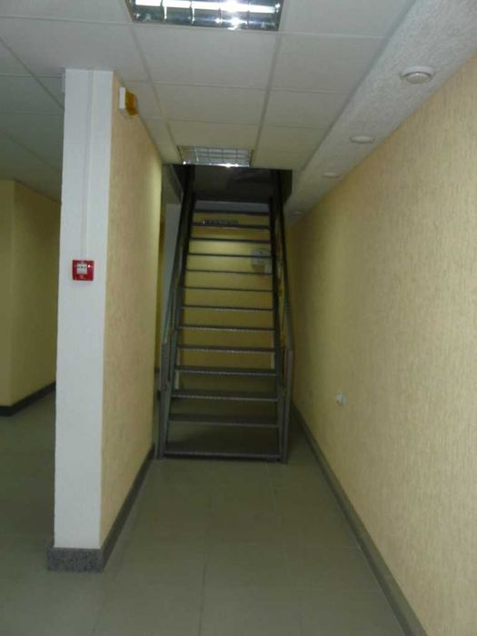 Продам комплекс торгових приміщень в самому центрі міста.