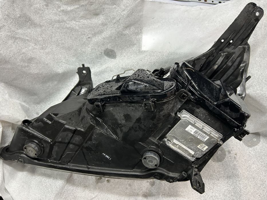 Lampy przednie OPEL vectra c lift bi xenon skrętny lewa i prawa