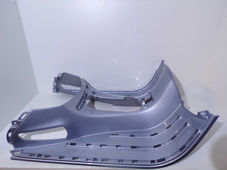 Nowa Podłoga Vespa GTS 125/300cc kolor Model 14-22r.