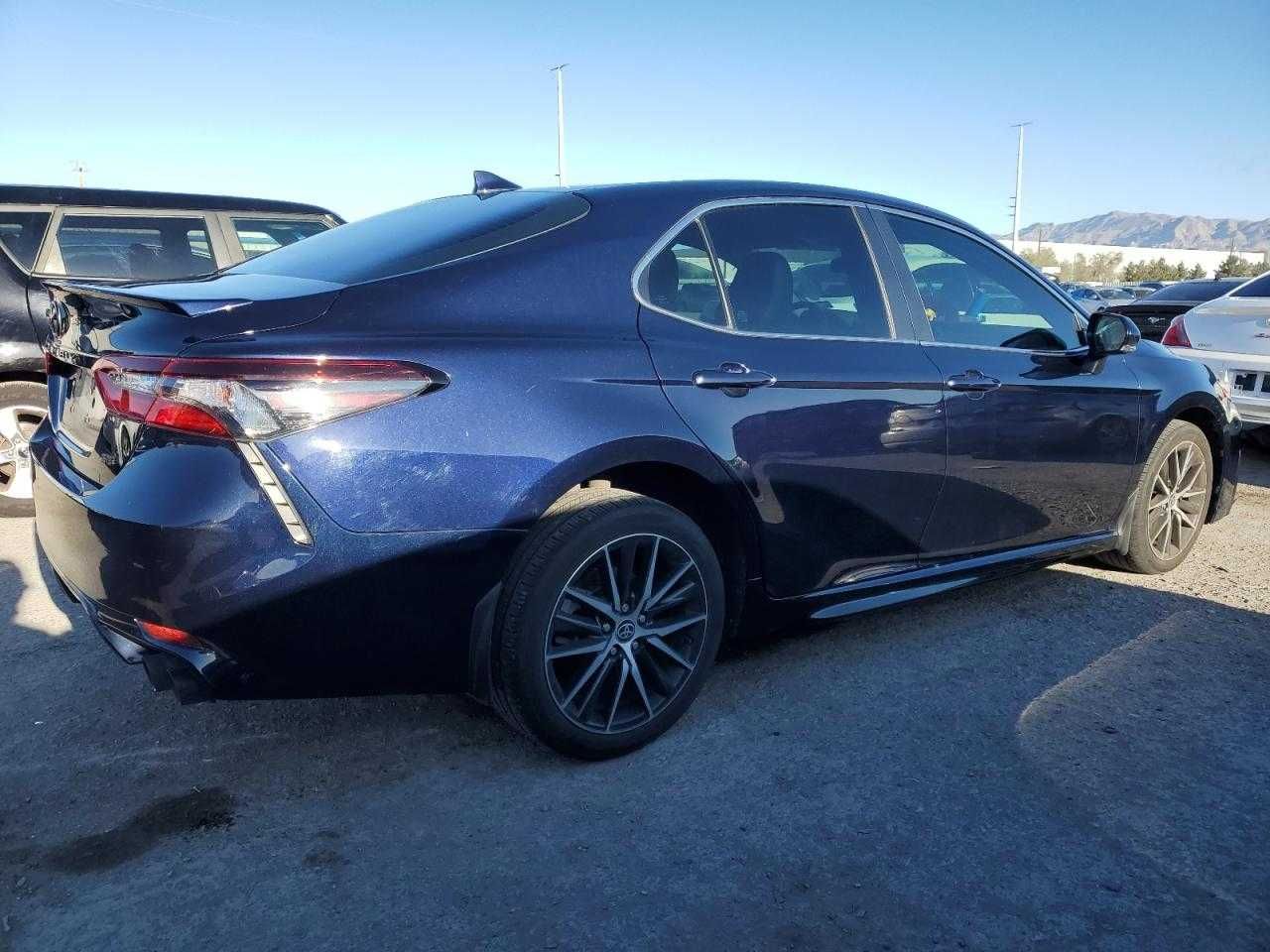 Toyota CAMRY 2022