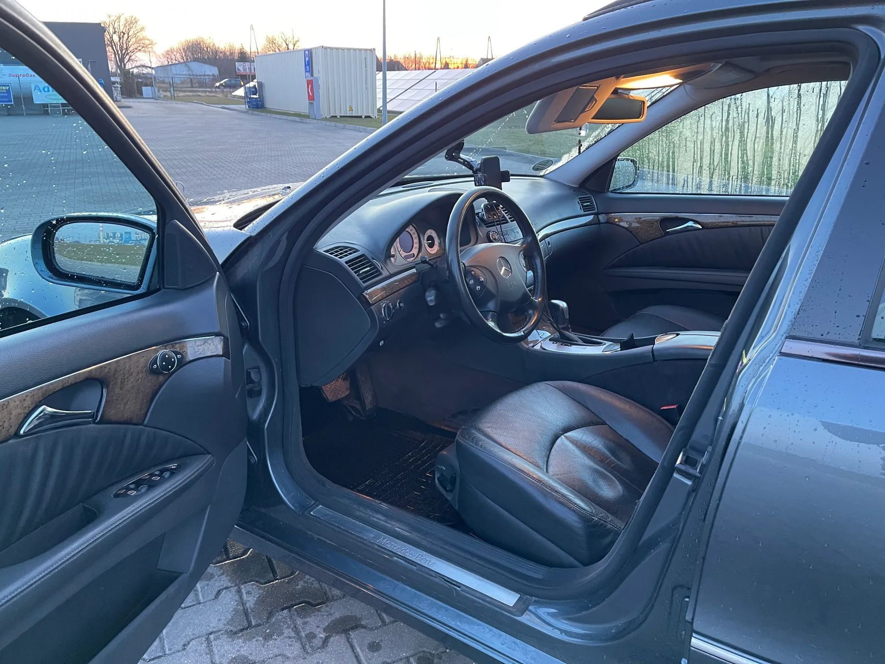 Mercedes-Benz Klasa E W211 E280 V6 - pierwszy właściciel w Polsce