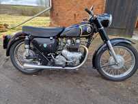 AJS 30, rok 1956, poj 600cm3. Klasyczny brytyjski twin. Super stan.