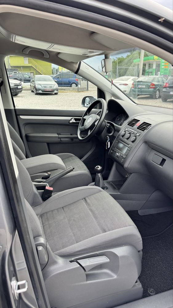 Volkswagen Touran Фольксваген Тоуран 2006 р 1,6 MPI бензин 6МКПП