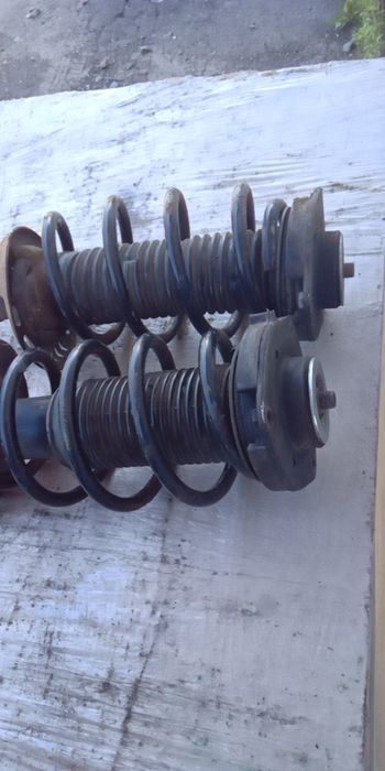 Стойка Амортизатор Пружина Golf 5 Touran Caddy Octavia A5 Туран