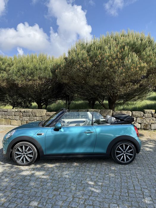 Mini cooper d cabrio Caribbean Blue