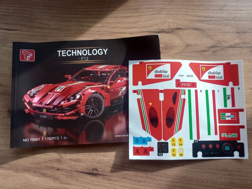 Ferrari F12 klocki typu Technic 1782 el. (nie Lego)