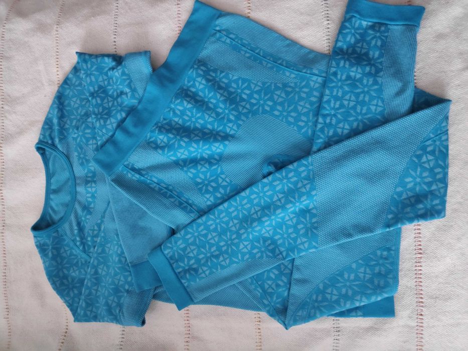 Termoaktywna bielizna koszulka leginsy r. 146/152