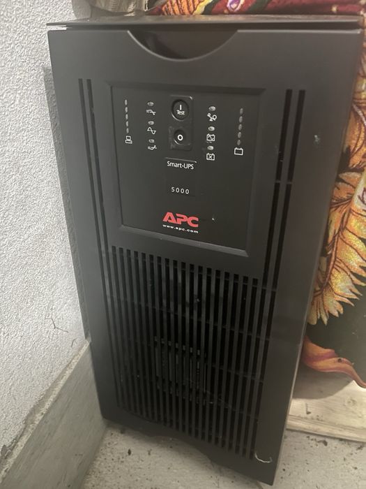 Джерело безперебійного живлення( Smart-UPS 5000)