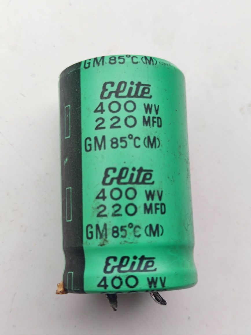 Конденсаторы электролитические 400, 450v 220,120 Mf