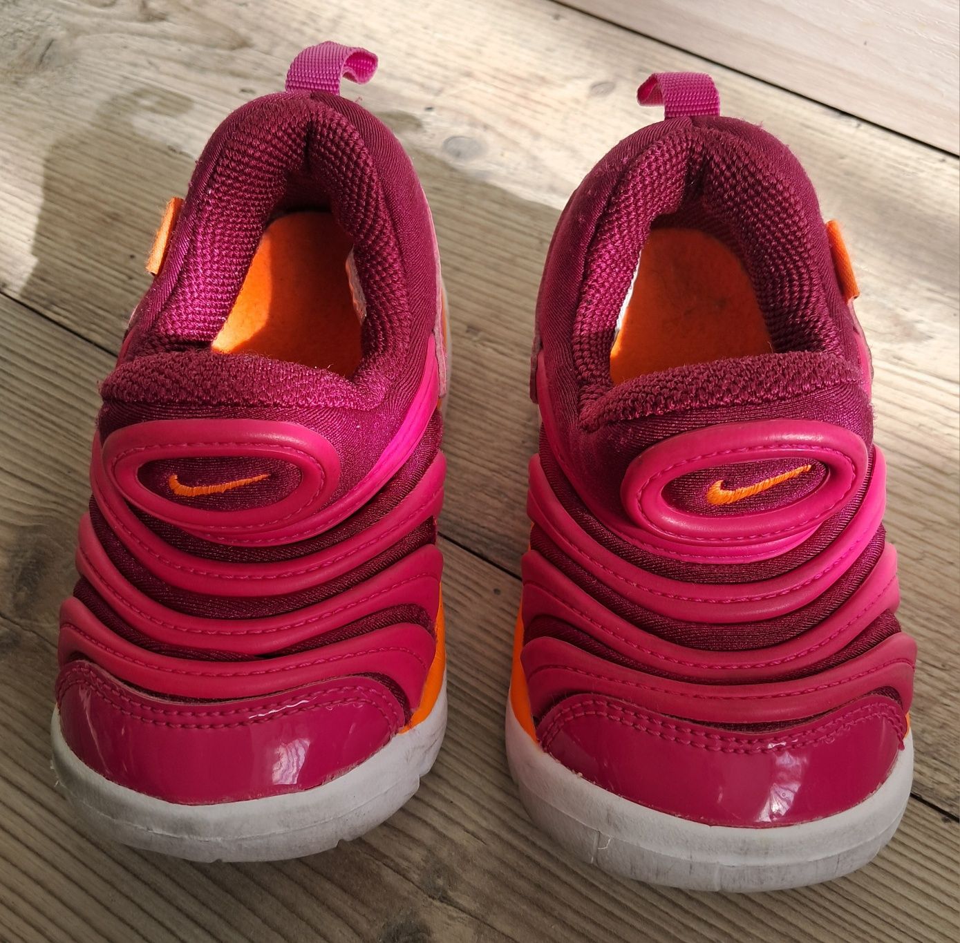Кросівки NIKE (р.23,5)