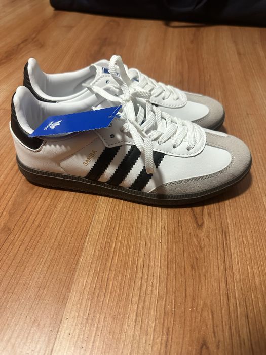 Adidas samba tamanho 37 mas serve 36