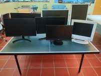 Monitores para venda.