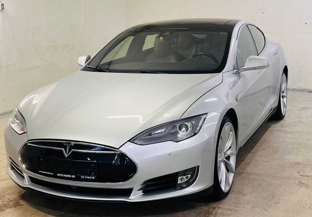 Tesla Model S 85D 4WD 7 місць, рідний пробіг без ДТП