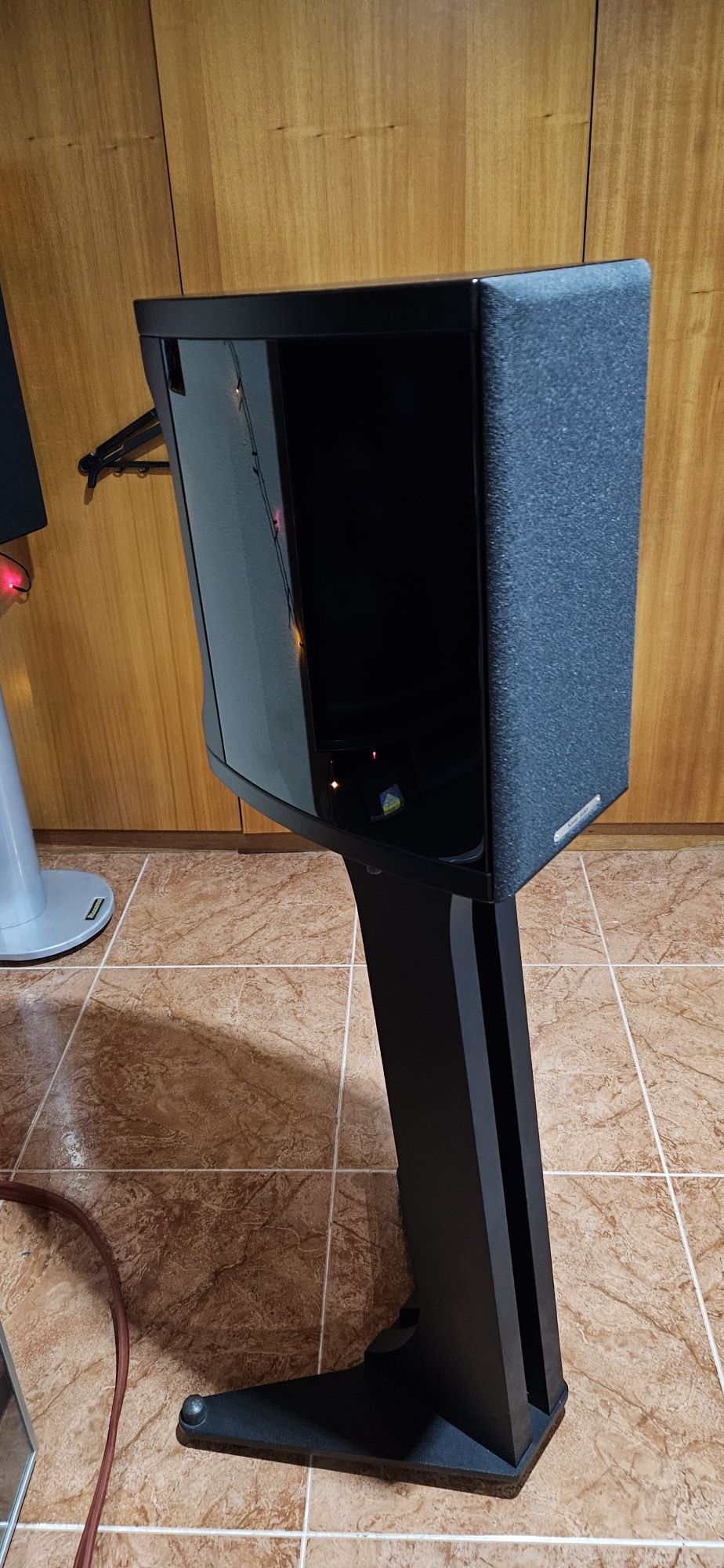 Sonus Faber Liuto com Suportes