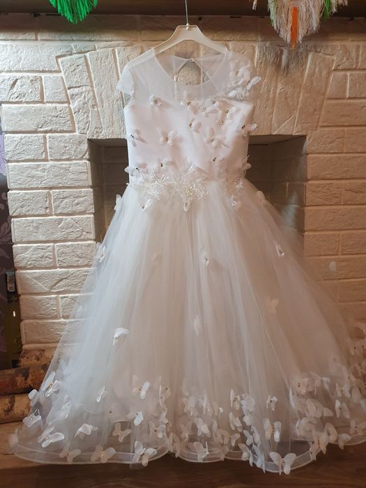 Новорічне платя для дівчинки на 5 років ог 35см талія 32 висота 92см