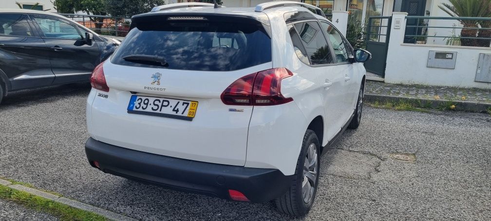 Peugeot 2008 PureTech 1.2 Active