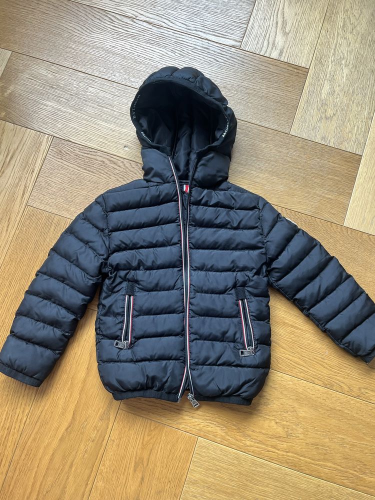 moncler kurtka dziecięca czarna puchowa zimowa