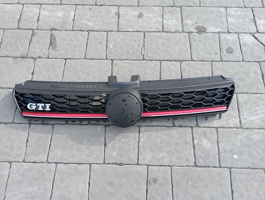 Volkswagen VW Golf 7 GTI Передня Центральна Решітка Радіатора
