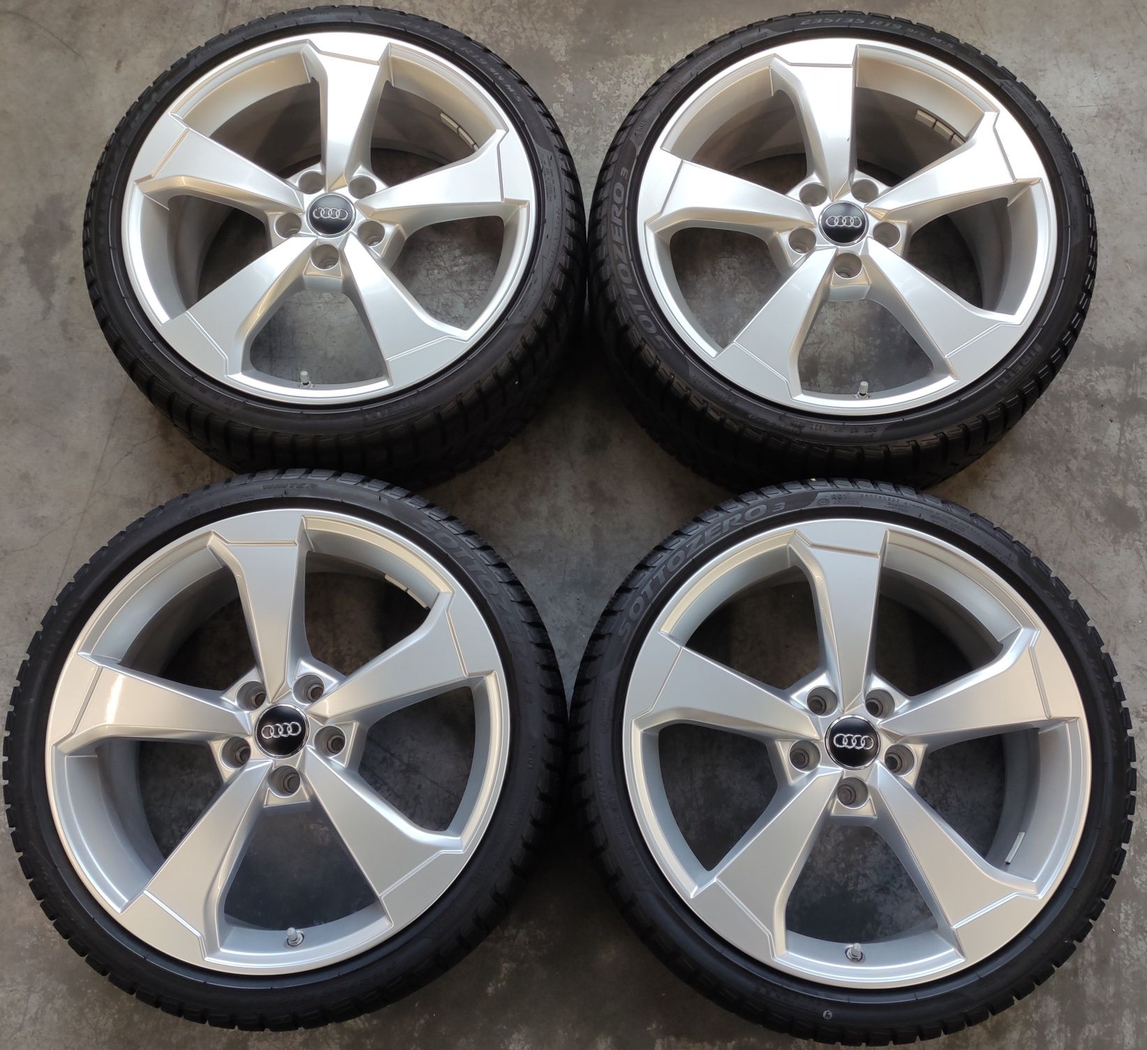 Koła Zimowe 19 Audi A3 S3 8V 8Y 235/35R19 Pirelli Zima 5x112 Felgi